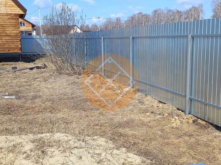 забор из профнастила с двухсторонней оцинковкой