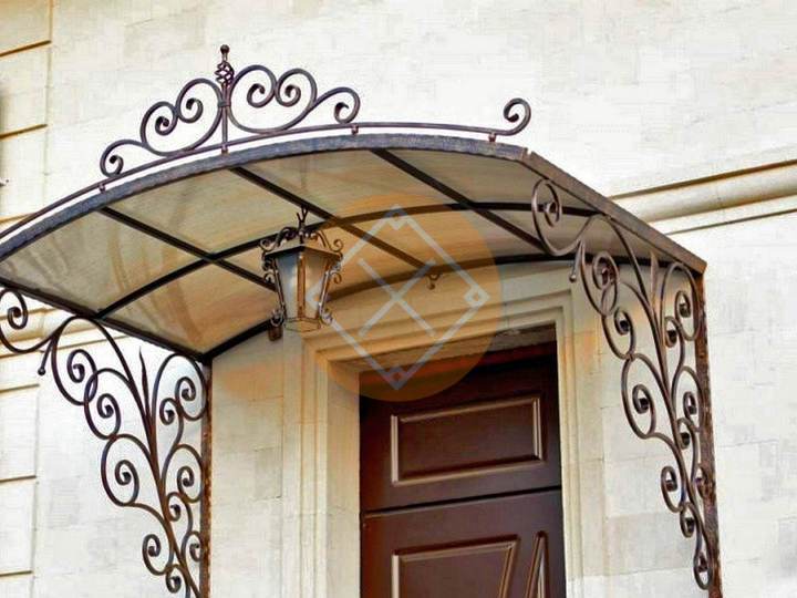 стальной козырек из монолитного поликарбоната